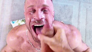 Monster Dicks Mega eiacula nei miei occhi!