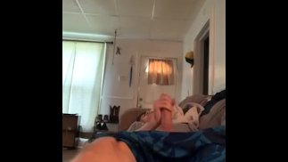 Dejado solo en el cumpleaños 18
