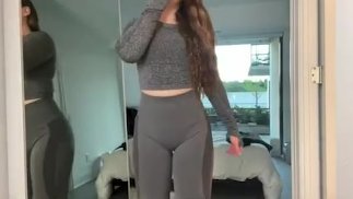 Roodharige PAWG legging passen