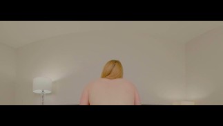 TRANSVR - Stacie Delight 得到了她想要的 POV 操