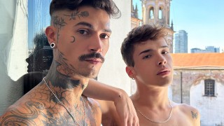Argentinische Twinks Love erkunden ihre Körper - Latin Leche