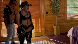 Thick Juicy Ebony 🍑💦 Meets A Man About A Horse 🐎 She Can’t Stop Cumming