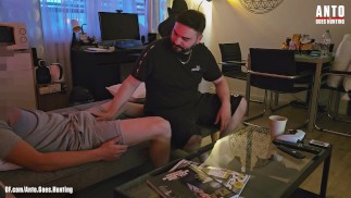 Le frère de 20 ans d’une copine veut l’essayer la première fois avec un mec