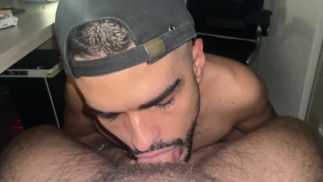 chupando o pau do meu amigo até gozar