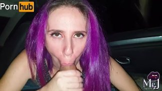 je vais conduire pour sauver ma colocataire, elle me donne tout pour me remercier