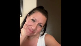 Shae witte jurk striptease