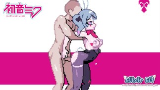 C'è sempre una versione hentai!! 😭Video musicale porno nella tana del coniglio di Hatsune Miku