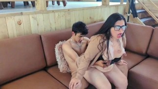 Lembrando como a minha madrasta Antonella me ensinou a fazer sexo com ela