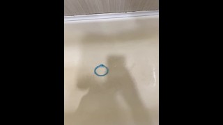 Pariez sur atteindre la cible avec de l'urine POV