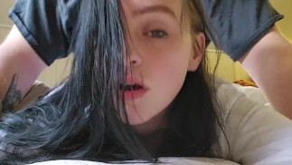 Škádlení Beautiful Brunetka manželky těsný zadek se špičkou mého penisu, zatímco ona špinavé mluví pro mě