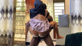HAZ CLIC AQUÍ para ver a la hermanastra de ébano pasar de twerking a chorros y creampie BBC