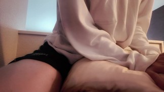 【女性向け】着衣擦りつけイクイクオナニー♡初めて覚えたのはこのやり方でした♡【喘ぎ声】
