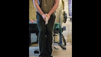 Faire pipi désespérément mon pantalon et mon string