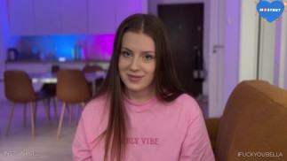 Tradire la mia ragazza con la migliore amica di mia sorella