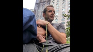 Domingo al mediodía central Park nueva york garganta profunda y mordaza pública
