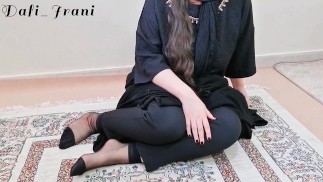 Sexy muçulmano hijabi milf com meias de nylon é fodido pelo amigo de seu marido