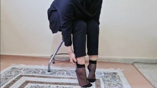 Empleada musulmana caliente Milf es follada y corrida por su colega