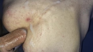 Beau-père grossier m’a baisé sans préservatif avec une grosse bite sur le sperme ! C’est une exclusivité chaude de twinki