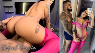 Meti sem camisinha na morena gostosa que pediu gozada na boca / Drii Cordeiro