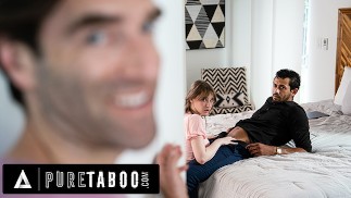 PURE TABOO griezelige perverse professor blijft opkomen wanneer Melody Marks en haar vriendje seks hebben