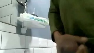 Sintiéndose con amiga de guardia.