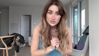 Hot Blonde z dużymi cyckami i dużym tyłkiem przymierza czystą sukienkę, która podkreśla jej seksowne szczupłe ciało Thick