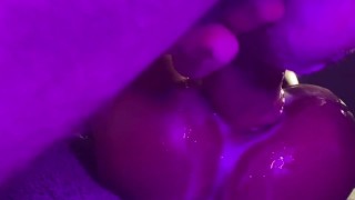 La figa viene pompata con litri di sperma