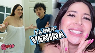 Milf culona sedienta de colágeno se coge a joven amateur!!!