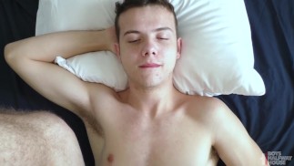 BoysHalfwayHouse - Twink jezdí na starším Creepově tlustém ptákovi bez sedla POV - CELÁ SCÉNA