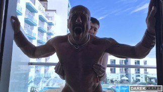 BALKON DADDY FICK IN DER ÖFFENTLICHKEIT