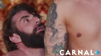 Staghomme Nadržený kněz Scott Carter vášnivě chová hot twink