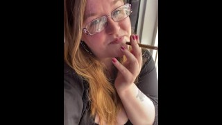 Semen sensual y humo