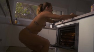 Horneando un pastel Naked! PARTE 2 con SwedishDIFtjejen