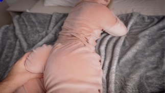 POV: stiefmoeder Jenny Lux leert je seks! - Voelt zo echt!
