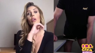Webcam CFNM MILF neckt Mann, der für sie Schwanz wichst