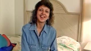Ben Dover conoce ama de casa Darcy que intenta anal