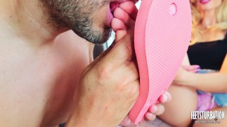 Flip Flop Fußanbetung, Zehen lutschen, Füße lecken Fetisch