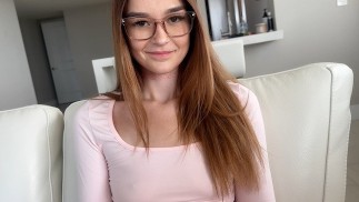 Enseñando a la hermanastra de 18 años sobre el sexo ~ Della Cate ~ Fantasy familiar ~ Scott Stark