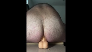 Kurva jeho nové hudge dildo