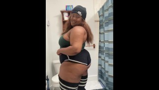 Ebony BBW MILF twerk BIG ASS