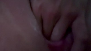 Intenso orgasmo con diteggiatura e squirting