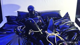 Похотливые латексные инопланетяне Т3, оргазмы! С мрачной крошкой - Alex Latex