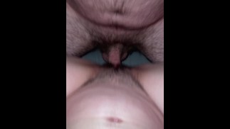 Mirándolo follar mi coño mojado