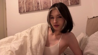 Сводная сестра была плохо трахнута своим парнем и хотела попробовать это со своим сводным братом