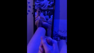 18 uni junge steigen aus dem Bett abspritzen
