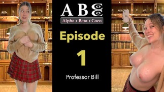 Universitaria sorority girl recibe facial del profesor