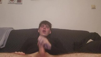 Acariciando meu pau