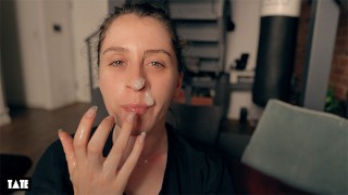 Versautes Babe bettelt um Sperma & Spucke Ahegao - Little Arden