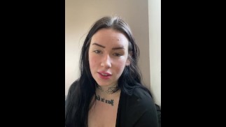 Velká prsa britská dívka vás vezme na její místo po vánočním večírku JOI