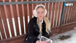 Ein Fremder wurde für Sex geschieden, indem er ein neues iPhone anbot